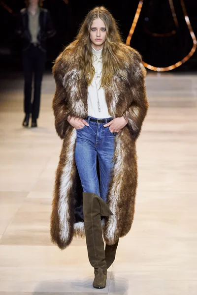 Look 68